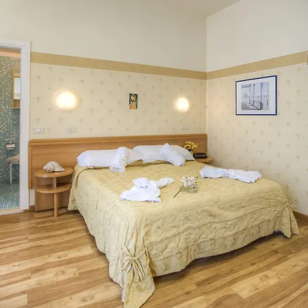 San Francisco Hotel 3*